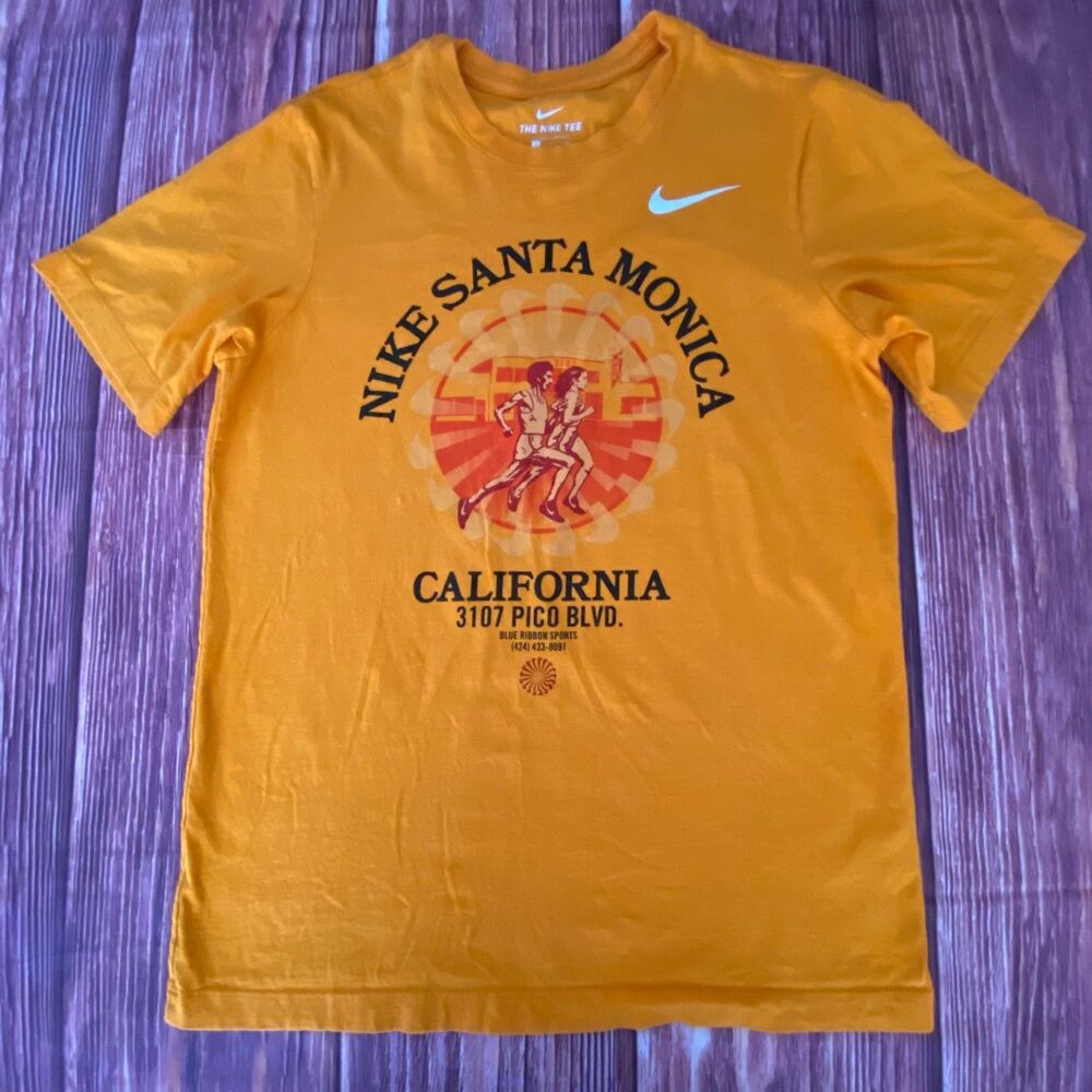 Nike Santa Monica T Shirt Small Yellow Pico Blvd Running California
